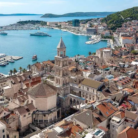 Luxe Adriatic Апартаменты Сплит